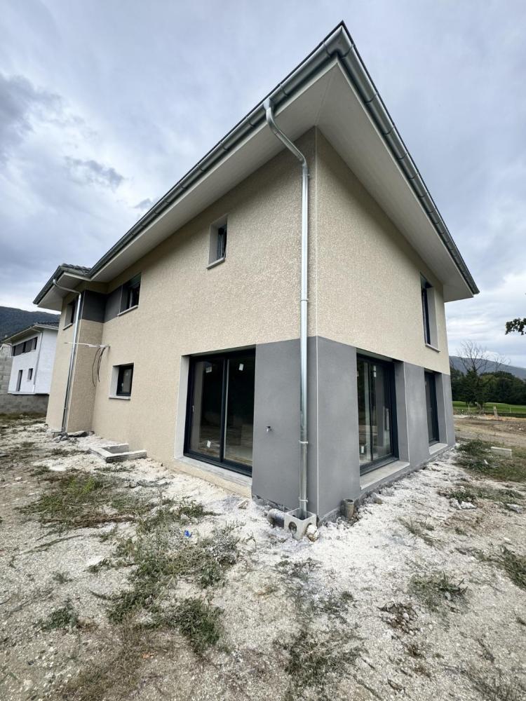 Rénovation Maison / Crépi à Entrelacs