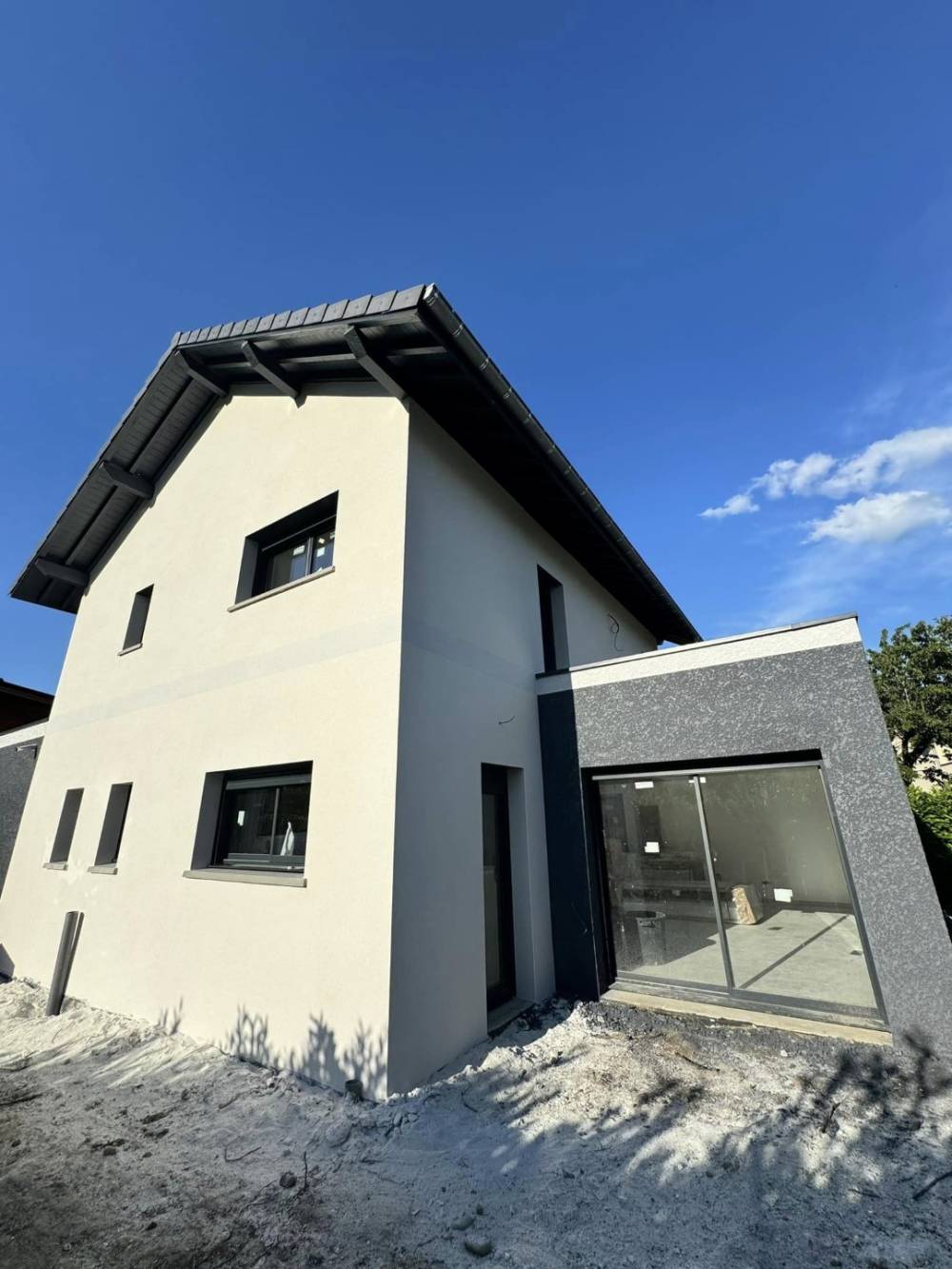 Active façade